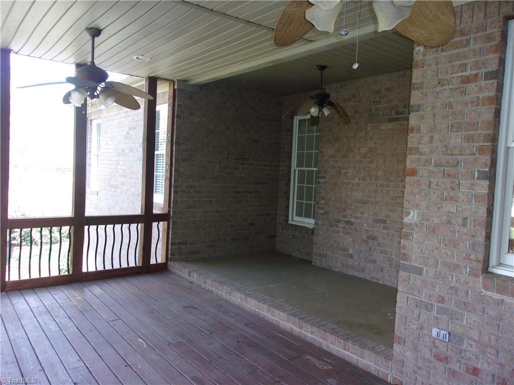 4423 Hunter Oaks Court High Point, NC 27265 - Photo 39 of 48