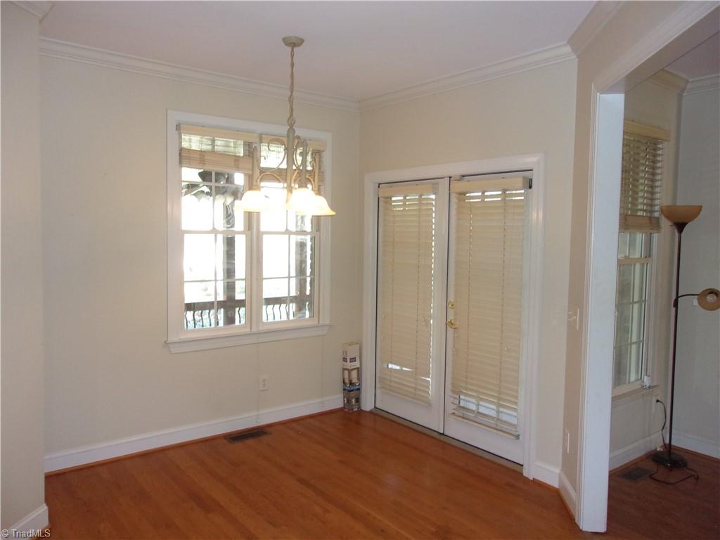 4423 Hunter Oaks Court High Point, NC 27265 - Photo 10 of 48