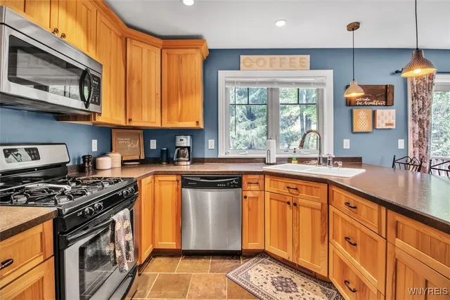 $479,900 | 9 Mountainview Upper, Ellicottville, NY 14731