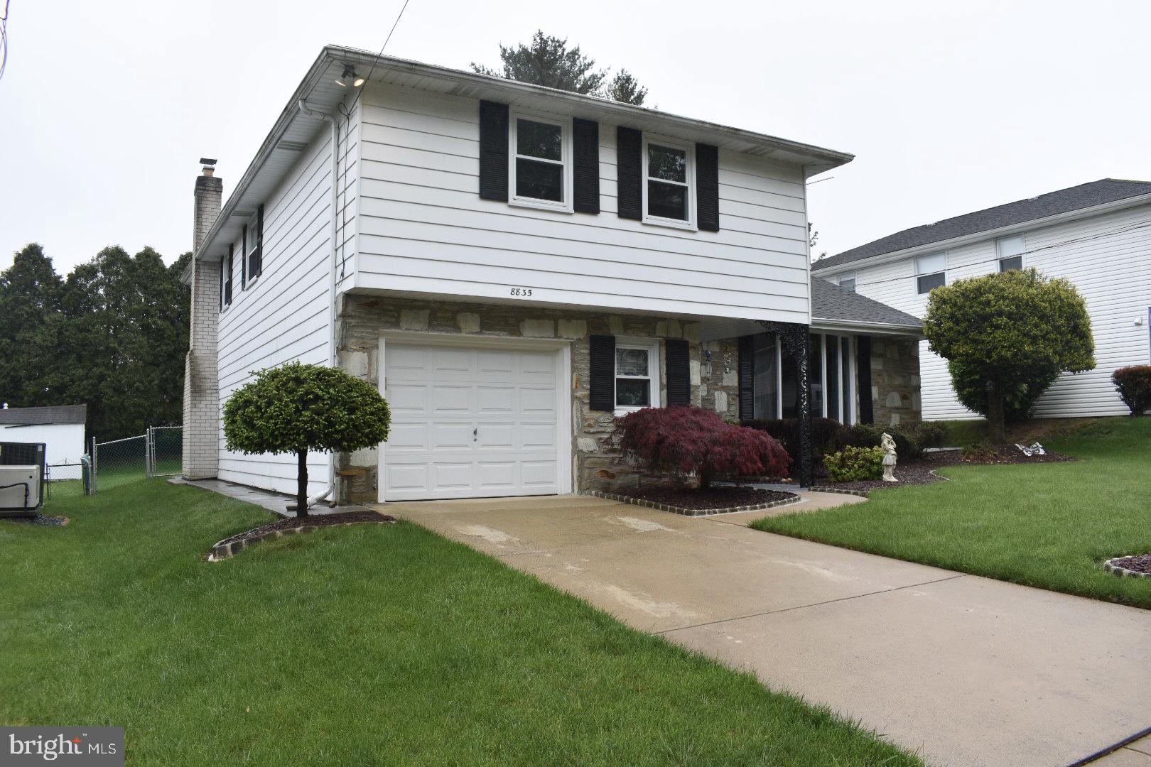 8835 Rising Sun Avenue Philadelphia, PA 19115 - Photo 3 of 44 Gallery Image 3