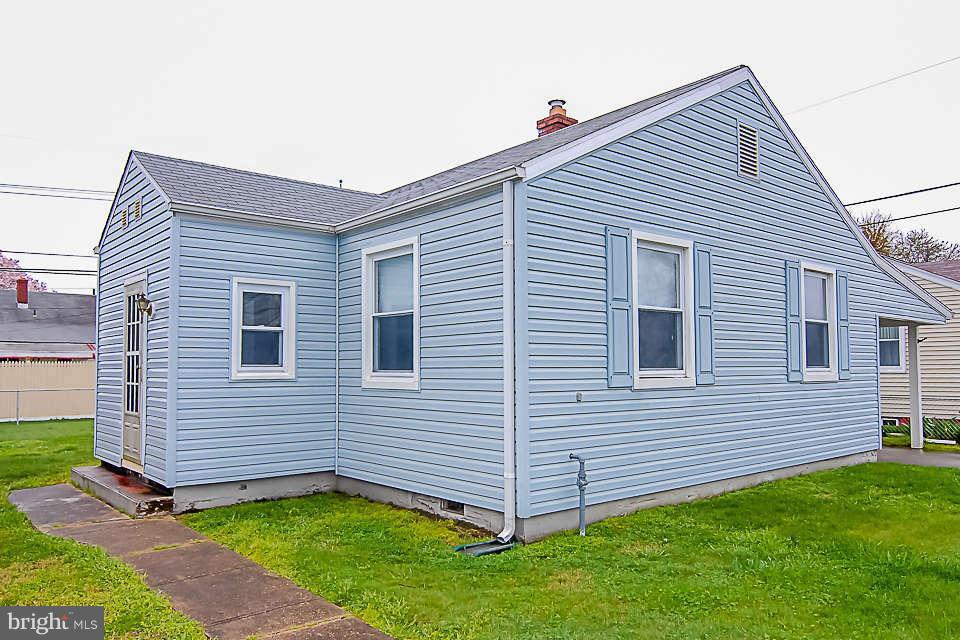 8233 Bullneck Road Baltimore, MD 21222 - Photo 2 of 28 Exterior (Front)