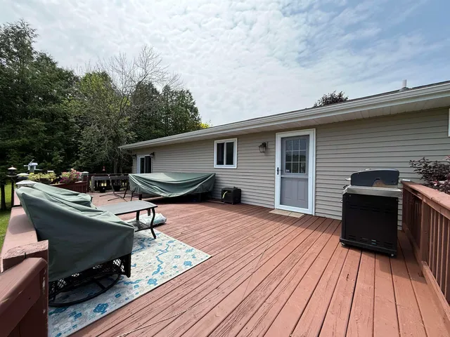 $300,000 | N698 County Road 577, Menominee, MI 49858