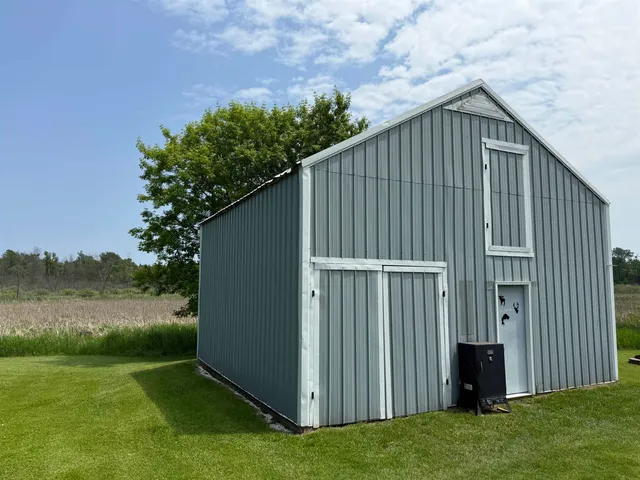 $300,000 | N698 County Road 577, Menominee, MI 49858