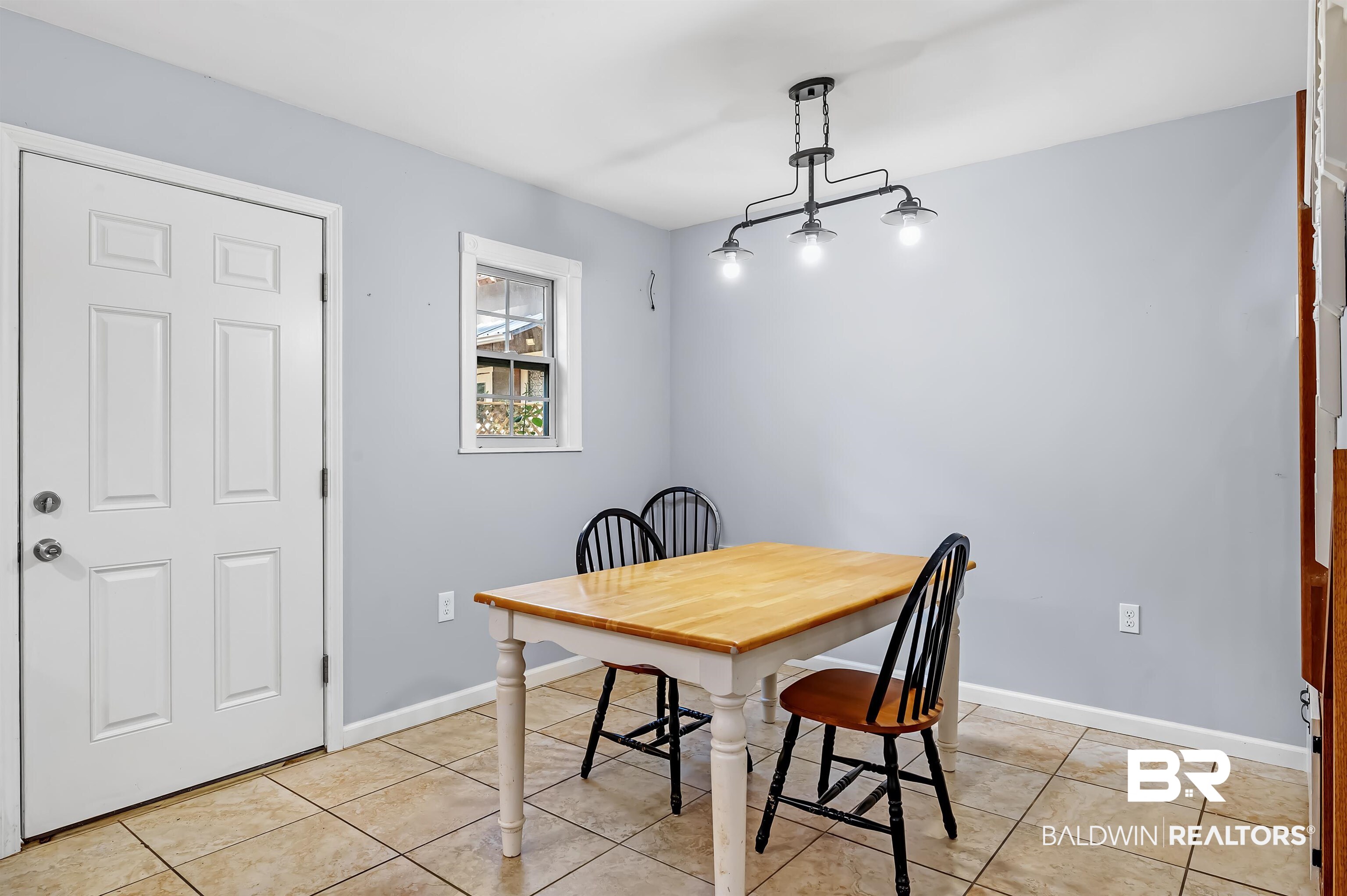 12245 Holly Street Magnolia Springs, AL 36555 - Photo 18 of 49 Dining