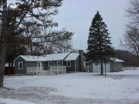 9352 West Stanley Road Flushing, MI 48433 - Photo 19 of 30 20348664-22.JPG