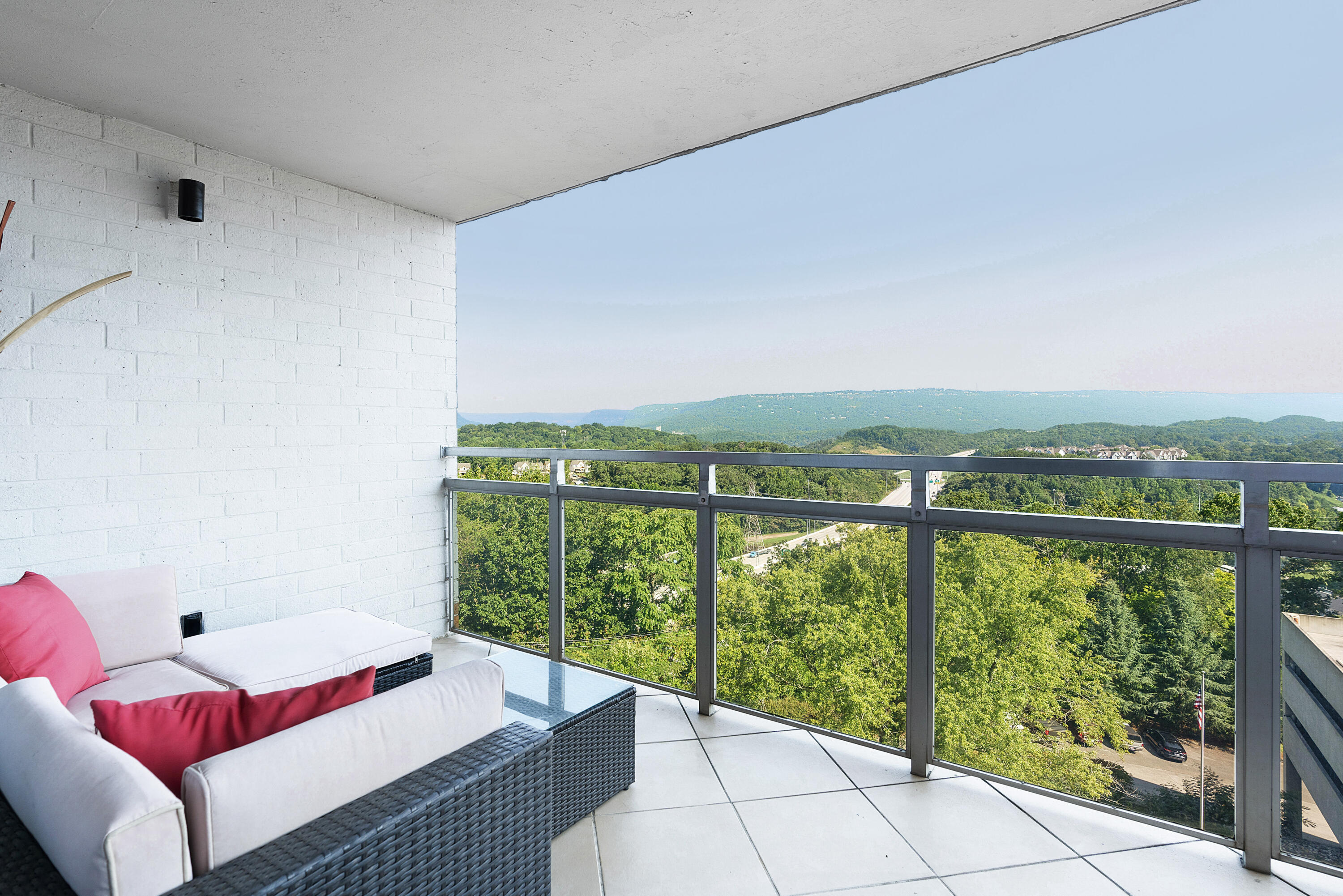 1131 Stringers Ridge Road, Unit 8K Chattanooga, TN 37405 - Photo 16 of 51 23 - Pinnacle #8K - Interior