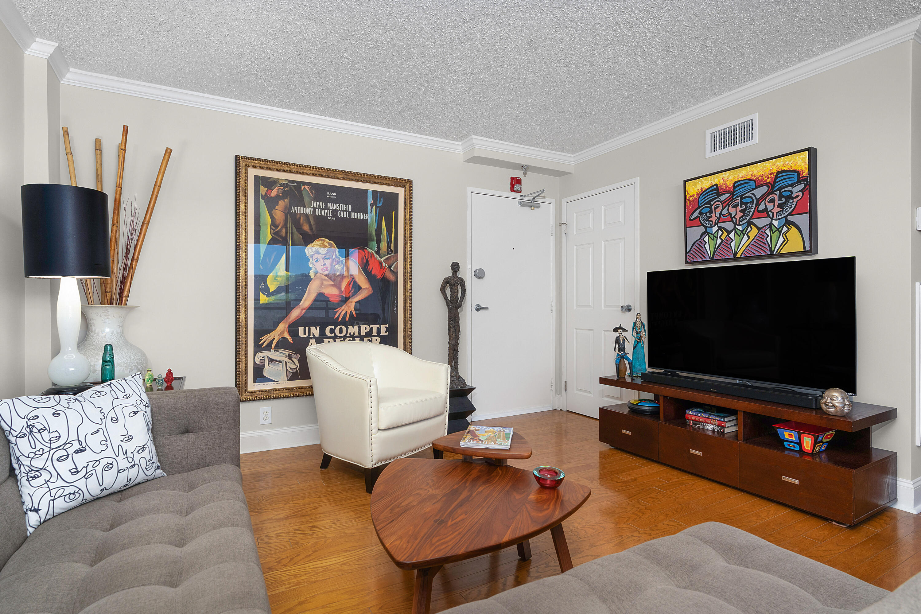 1131 Stringers Ridge Road, Unit 8K Chattanooga, TN 37405 - Photo 2 of 51 11 - 1131 Stringers Ridge 8k - Interior