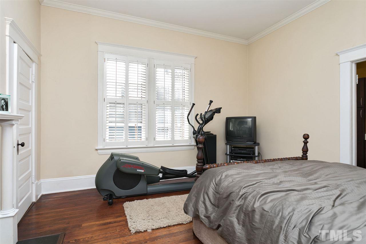 221 Linden Avenue Raleigh, NC 27601 - Photo 18 of 25