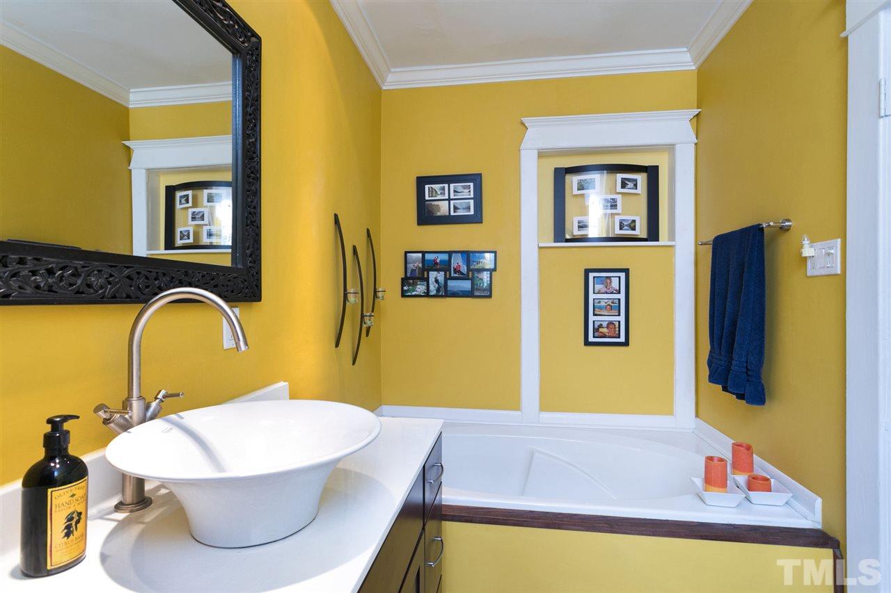 221 Linden Avenue Raleigh, NC 27601 - Photo 22 of 25