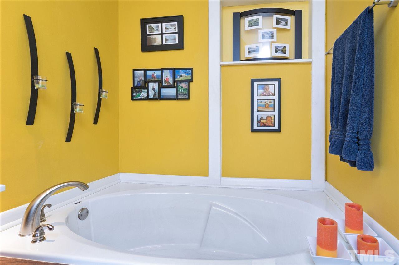 221 Linden Avenue Raleigh, NC 27601 - Photo 23 of 25