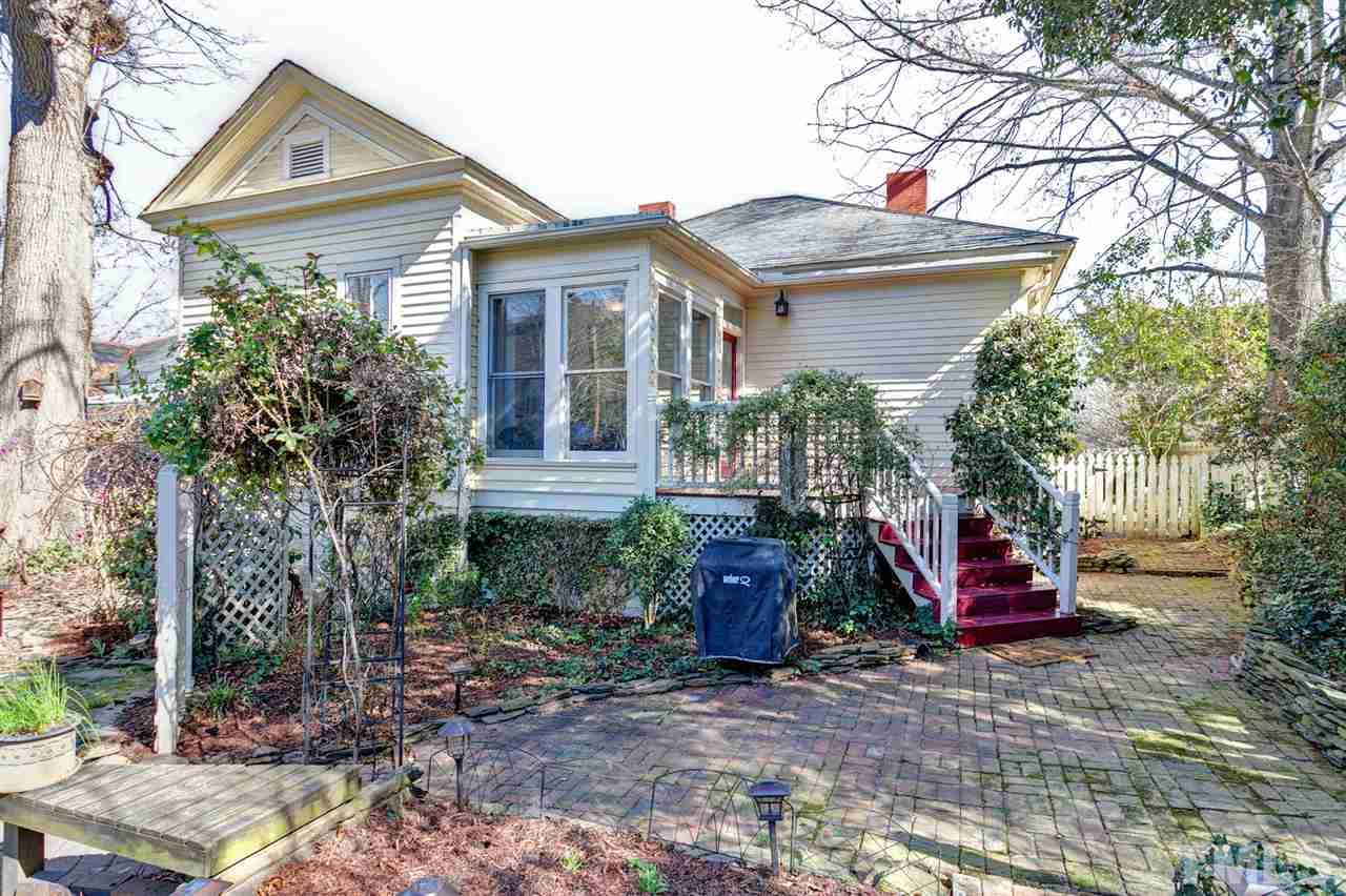 221 Linden Avenue Raleigh, NC 27601 - Photo 3 of 25