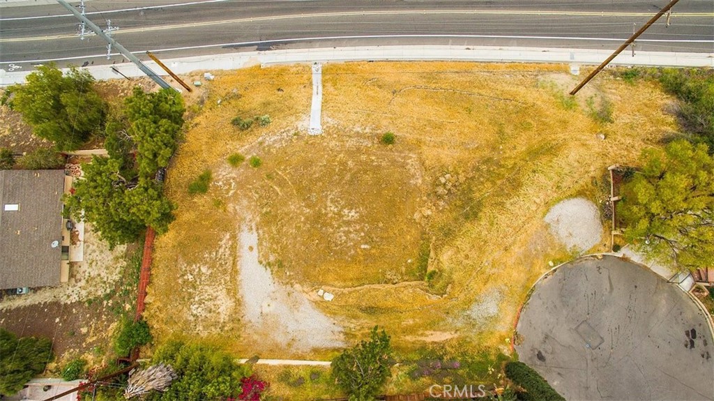 20517 Claremont Avenue Riverside, CA 92507 - Photo 6 of 6 a view of a bathroom