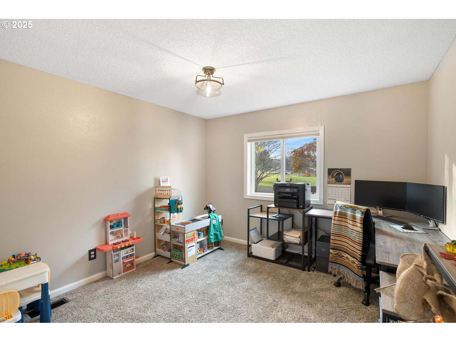 15441 South Union Mills Road Mulino, OR 97042 - Photo 28 of 48 Bedroom