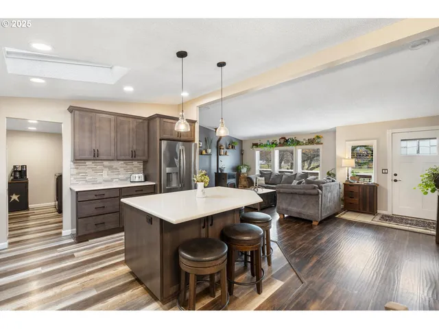 $715,000 | 15441 South Union Mills Road, Mulino, OR 97042