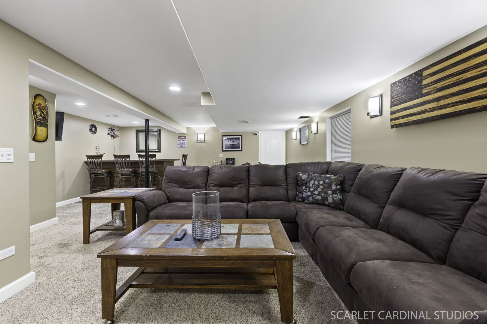 227 Faircroft Road Bartlett, IL 60103 - Photo 17 of 22 a living room with furniture