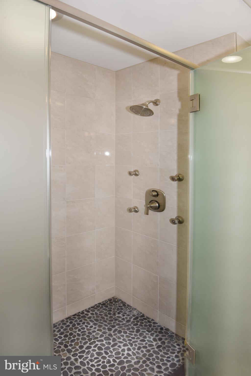 11615 Golf Course Square Reston, VA 20191 - Photo 28 of 58