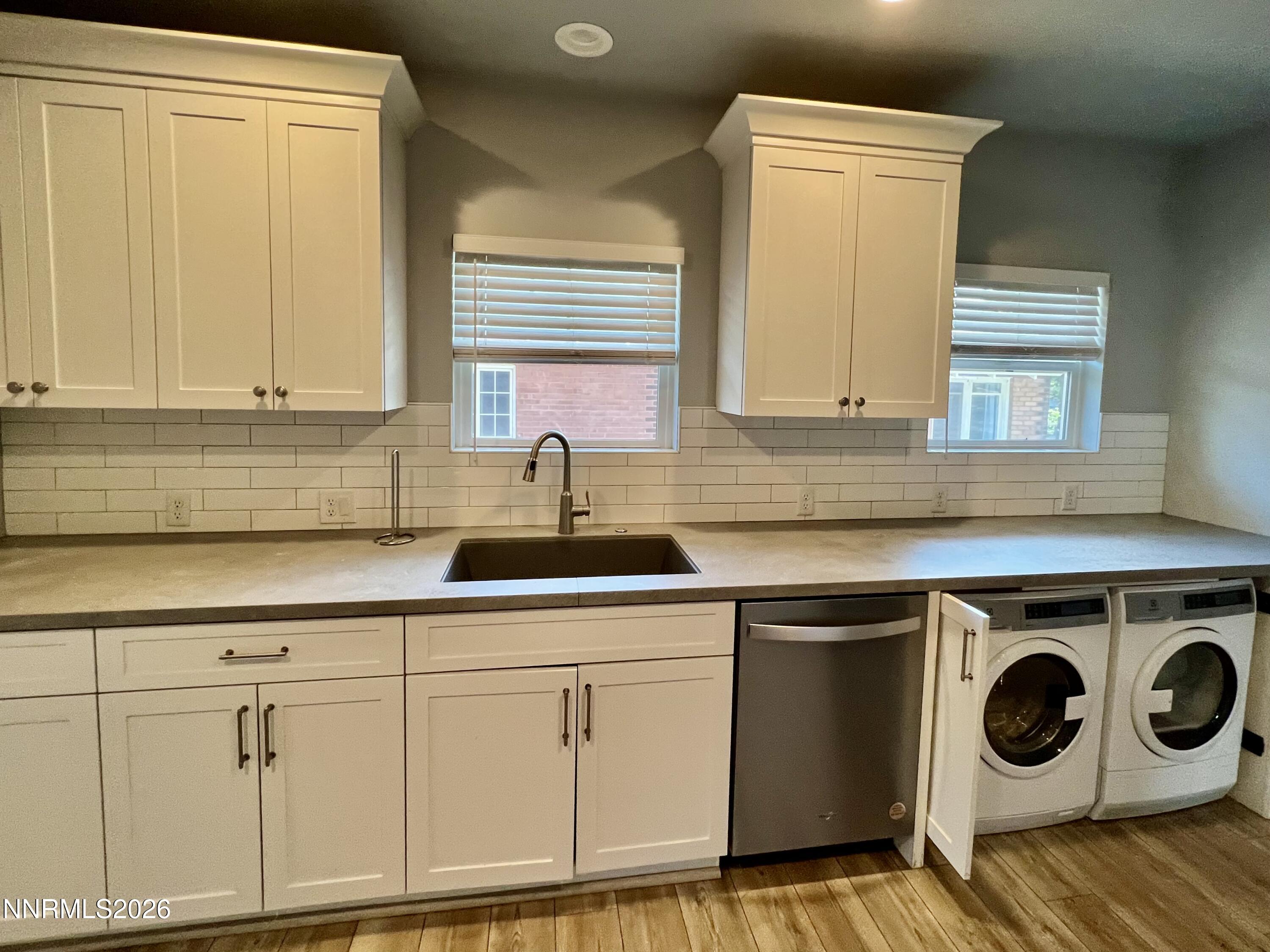 1311 Terrace Drive Reno, NV 89503 - Photo 15 of 33 3 Bedroom Unit Kitchen Photo 2