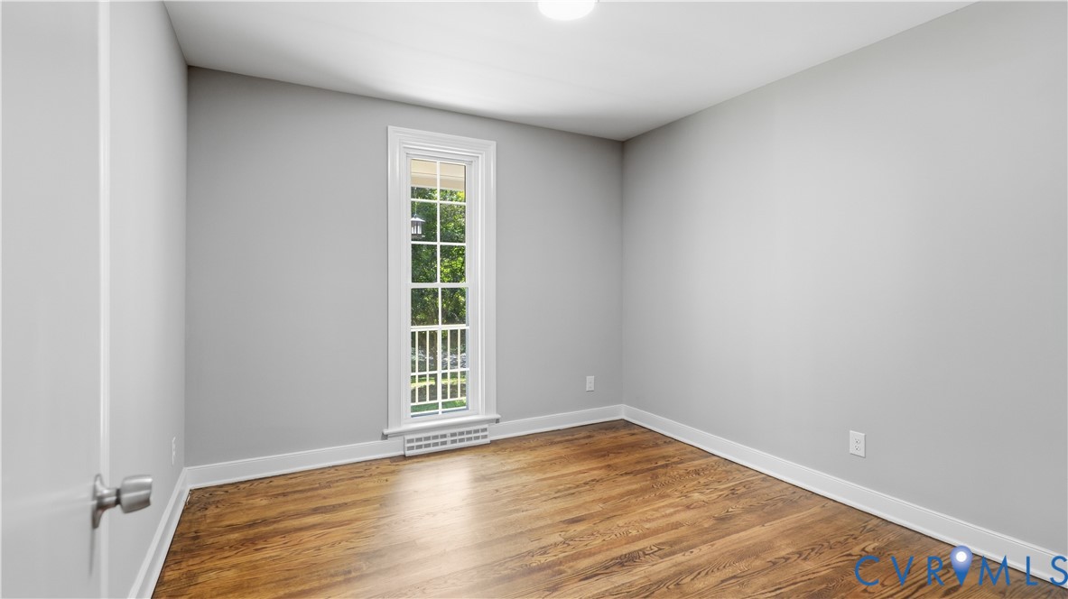 2301 Traymore Road North Chesterfield, VA 23235 - Photo 33 of 67 Wood-finish flooring, white trim, single window, a