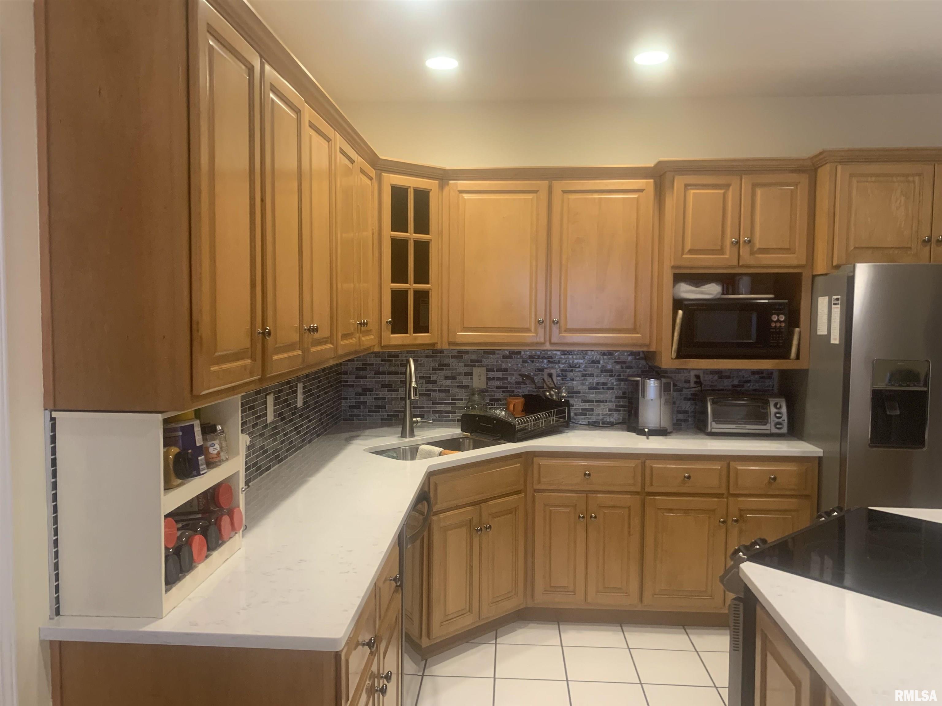 4117 Gaskell Drive Springfield, IL 62711 - Photo 13 of 47