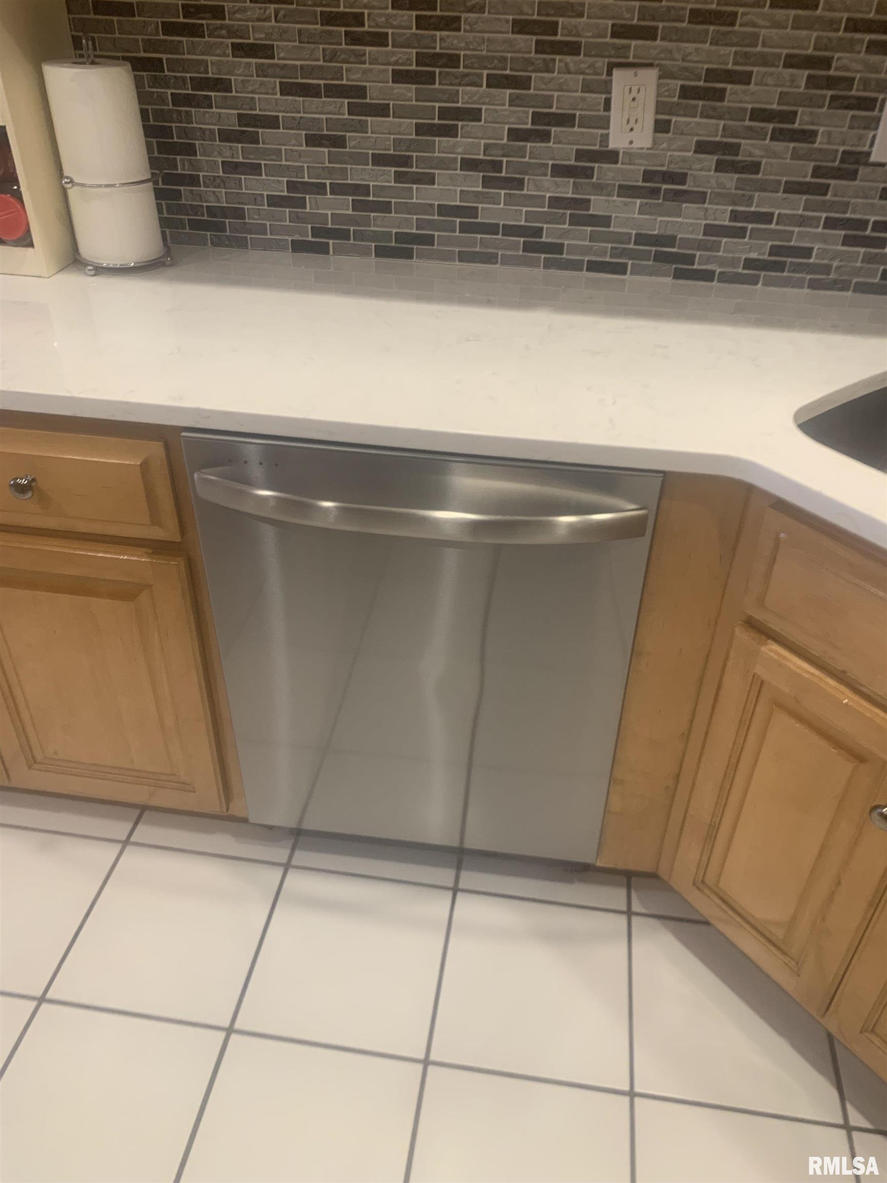 4117 Gaskell Drive Springfield, IL 62711 - Photo 17 of 47