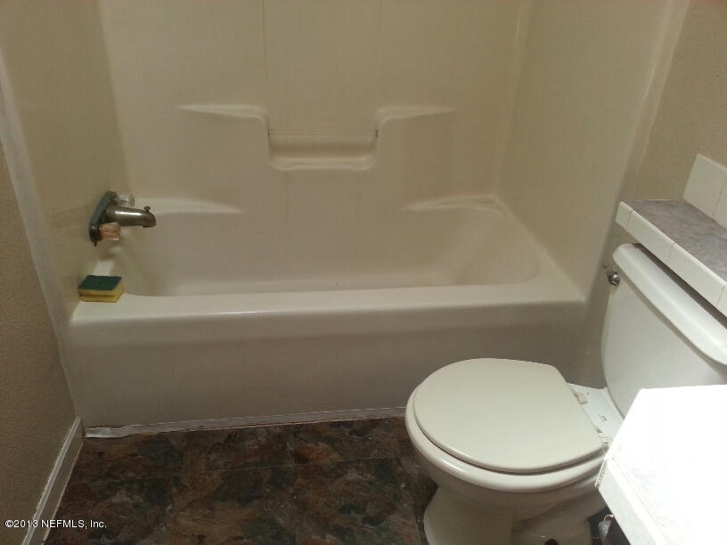 13365 Grover Road Jacksonville, FL 32226 - Photo 13 of 19 Guest Bathroom