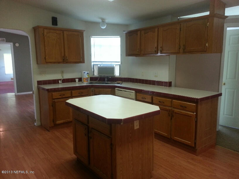 13365 Grover Road Jacksonville, FL 32226 - Photo 9 of 19 Kitchen 2