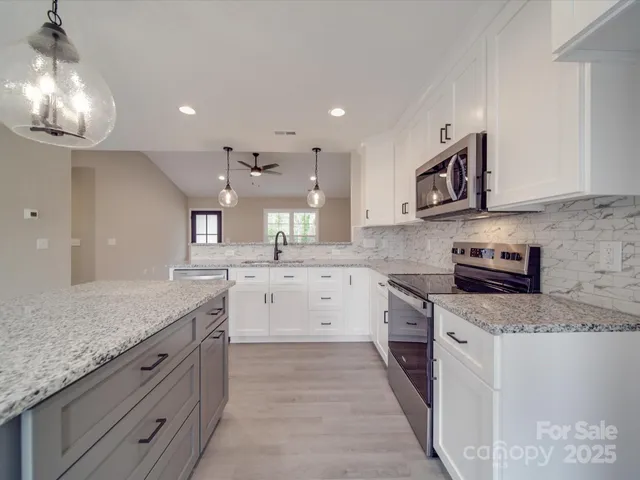 $399,000 | 8690 Crestwood Drive, Mount Pleasant, NC 28124