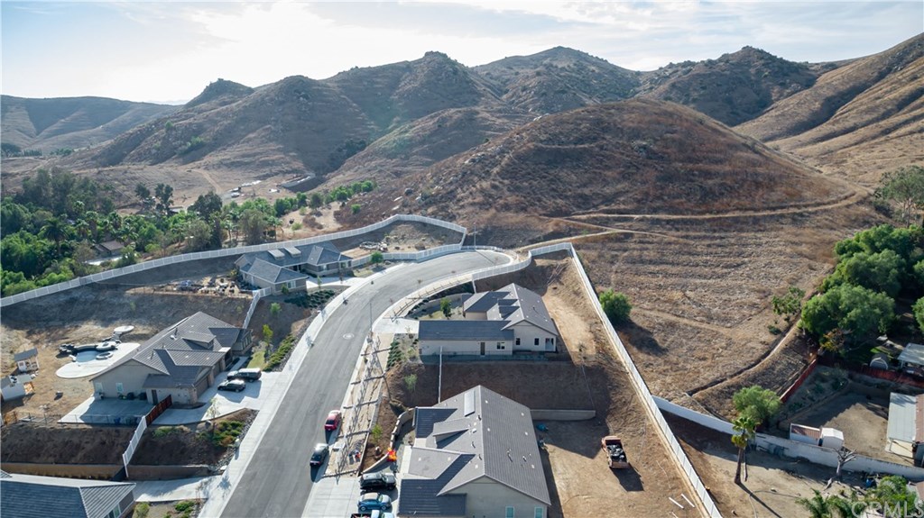 11225 Lindy Street Riverside, CA 92505 - Photo 2 of 56