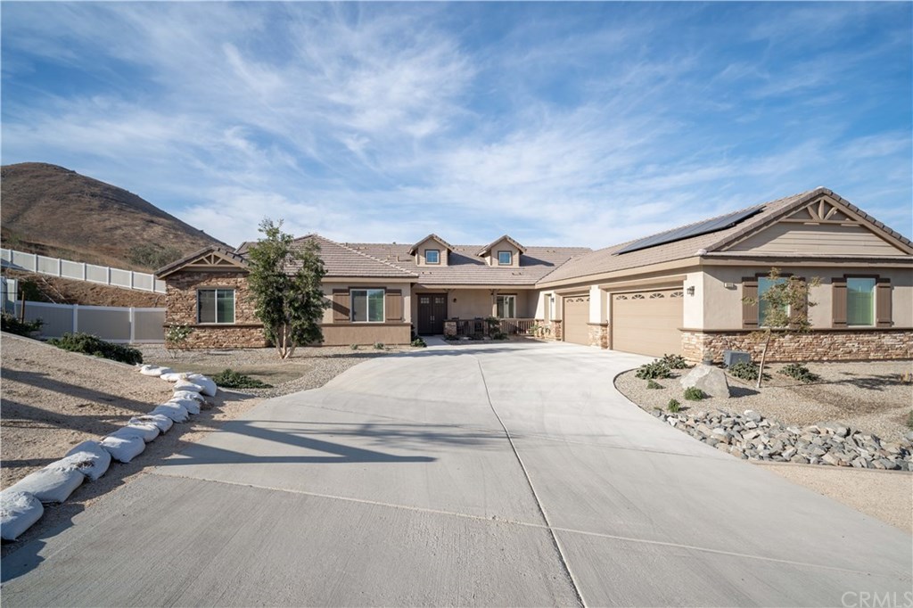 11225 Lindy Street Riverside, CA 92505 - Photo 3 of 56