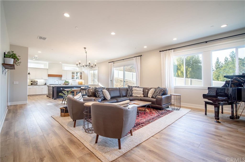 11225 Lindy Street Riverside, CA 92505 - Photo 9 of 56