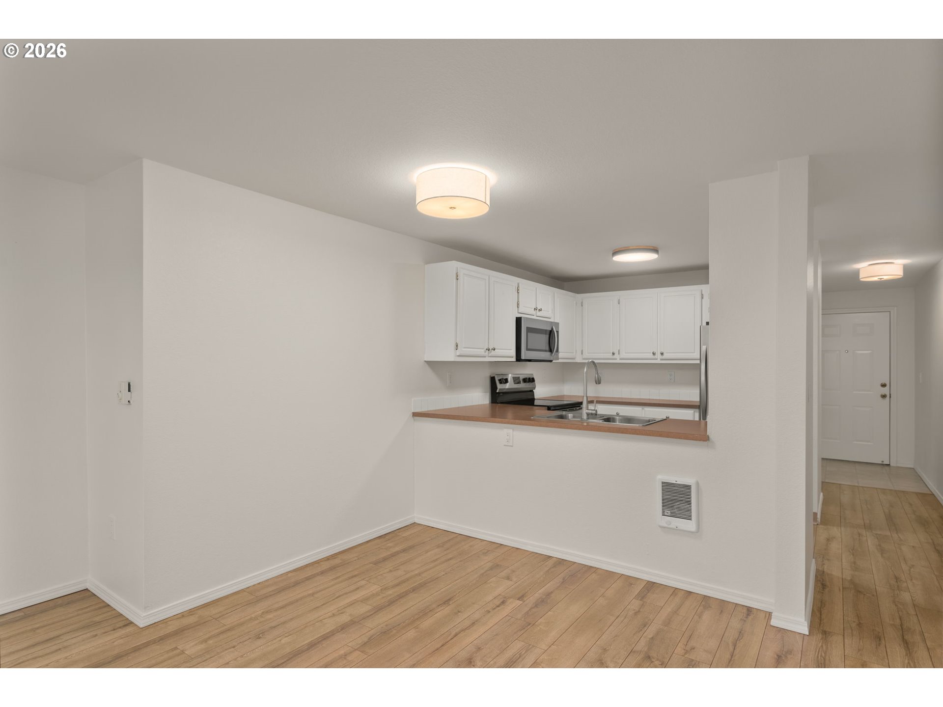 17602 Northwest Springville Road, Unit C7 Portland, OR 97229 - Photo 11 of 23