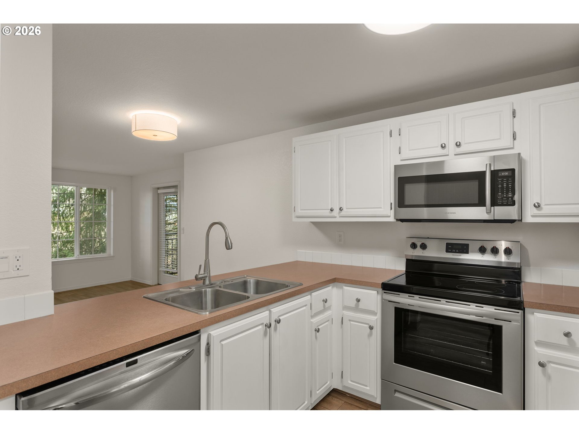 17602 Northwest Springville Road, Unit C7 Portland, OR 97229 - Photo 12 of 23