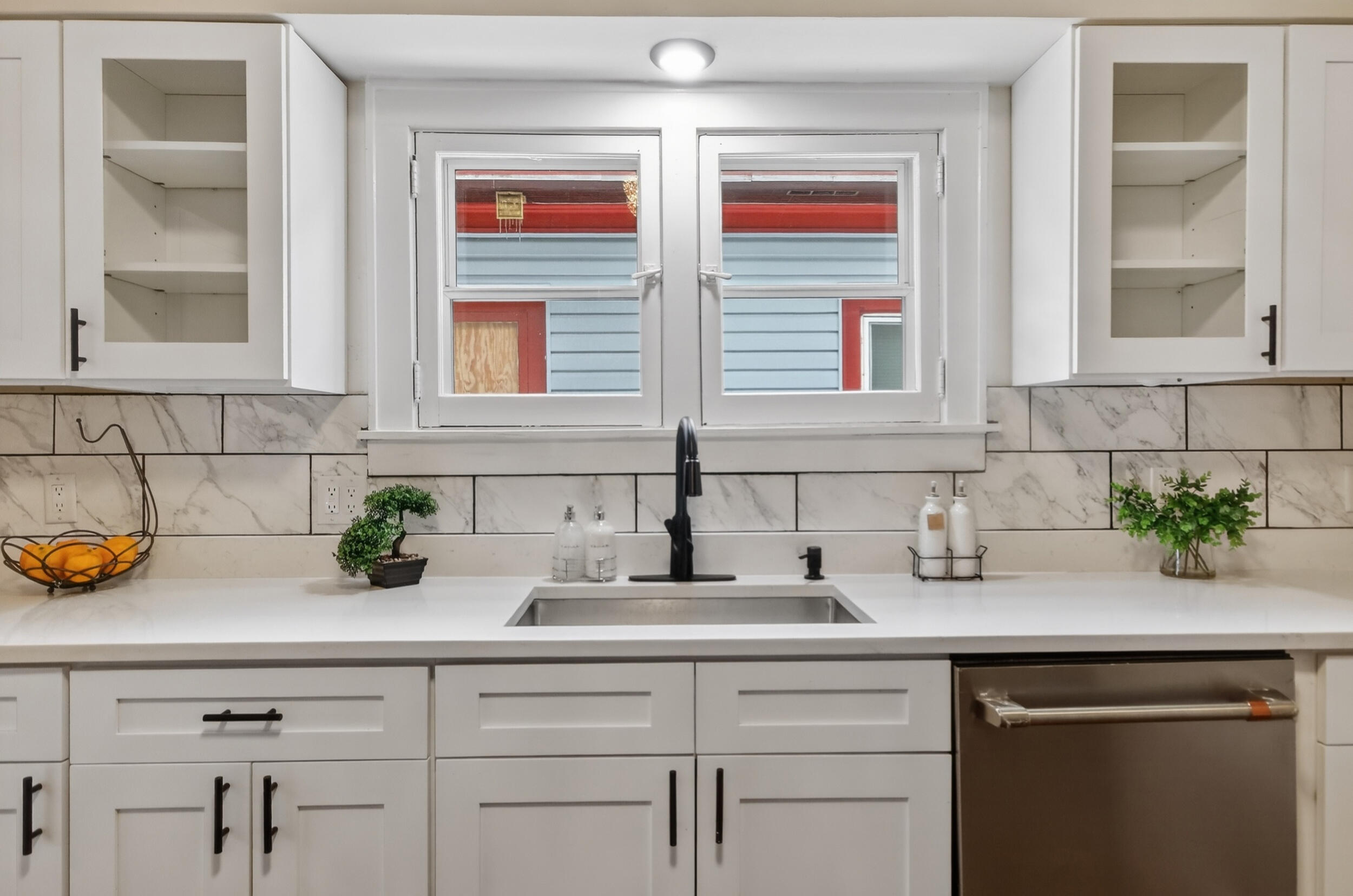 5535 North 40th Street Milwaukee, WI 53209 - Photo 9 of 42 KITCHEN