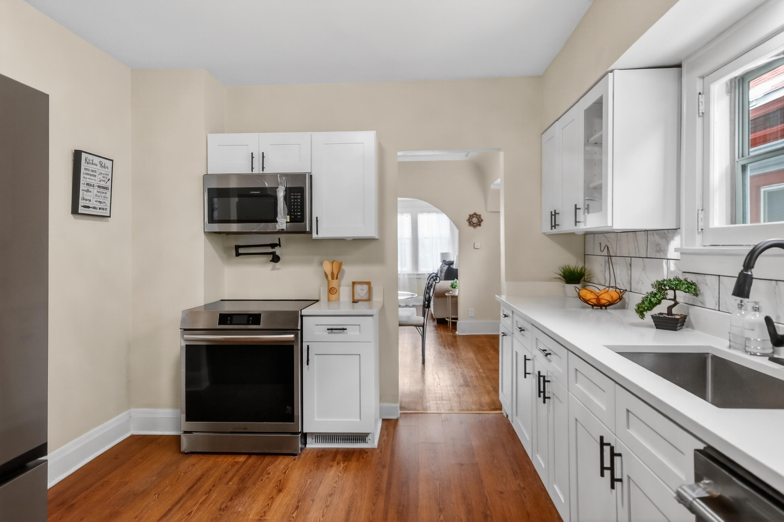 5535 North 40th Street Milwaukee, WI 53209 - Photo 10 of 42 KITCHEN