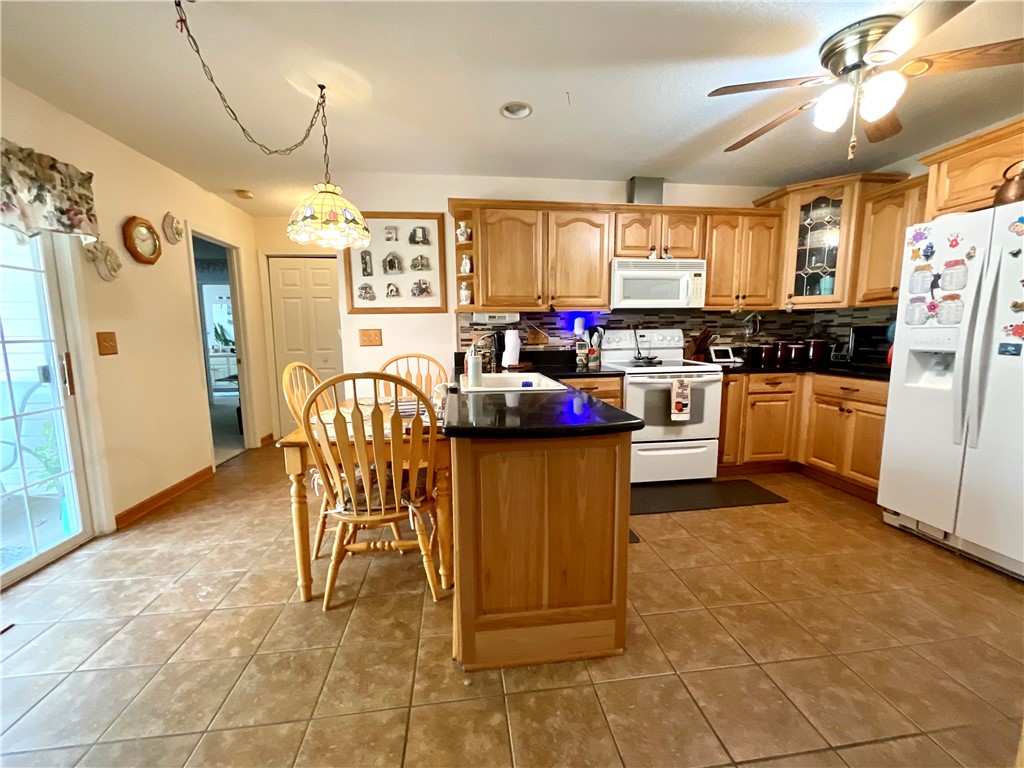 1109 Meadow Road Townville, SC 29689 - Photo 7 of 44 Gallery Image 7
