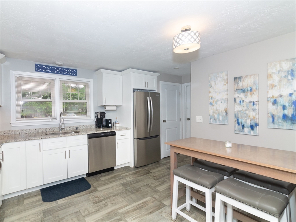 42 Bruce Road Bellingham, MA 02019 - Photo 12 of 38