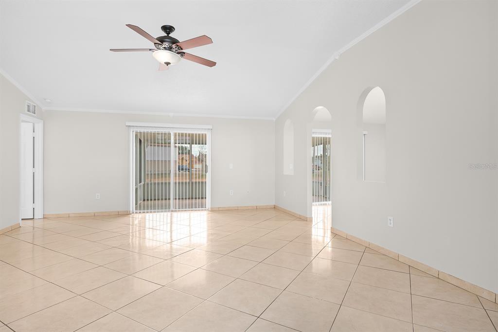 316 Colony Court Kissimmee, FL 34758 - Photo 4 of 25