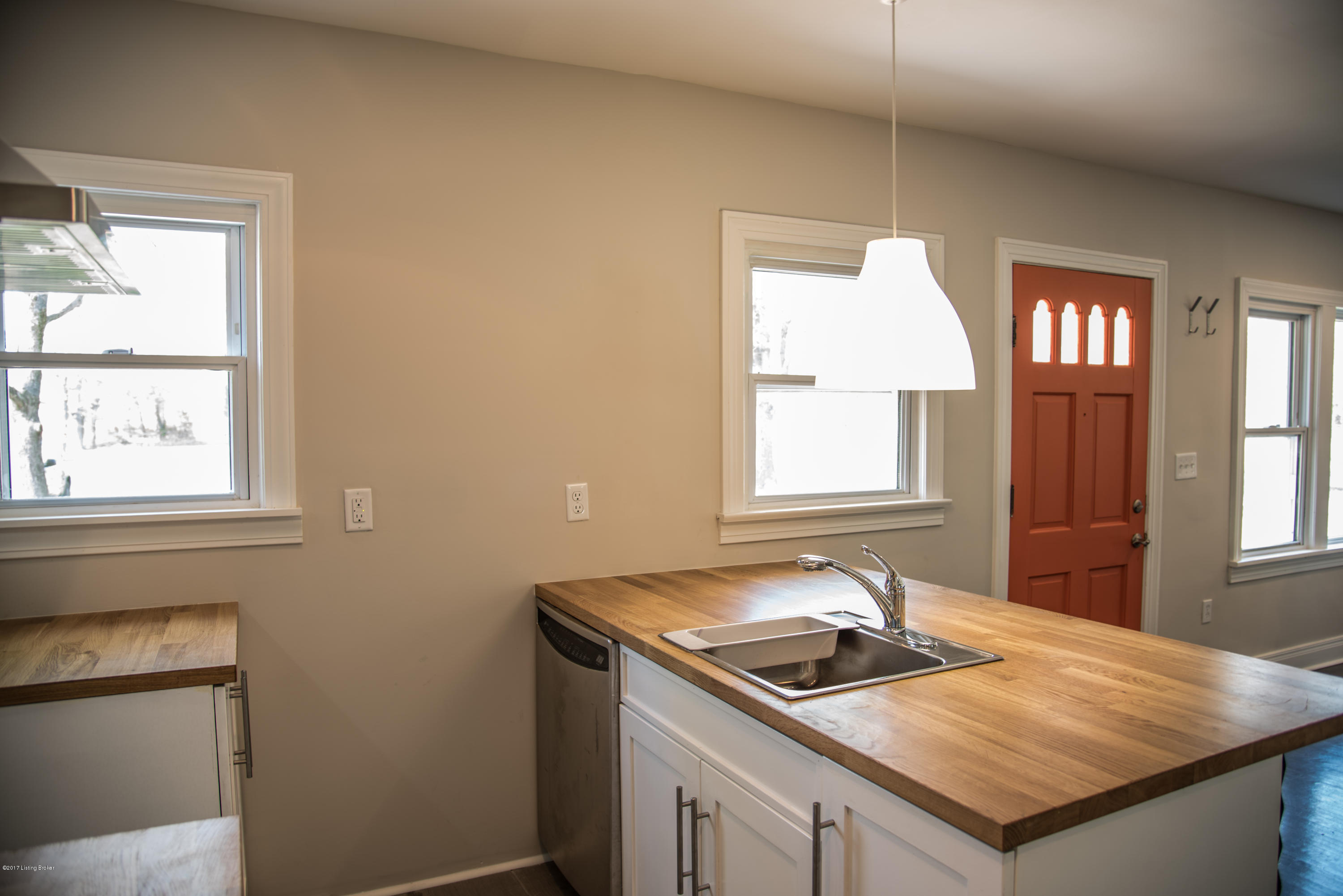 1624 Rangeland Road Louisville, KY 40219 - Photo 9 of 20 1624 (29 of 51)