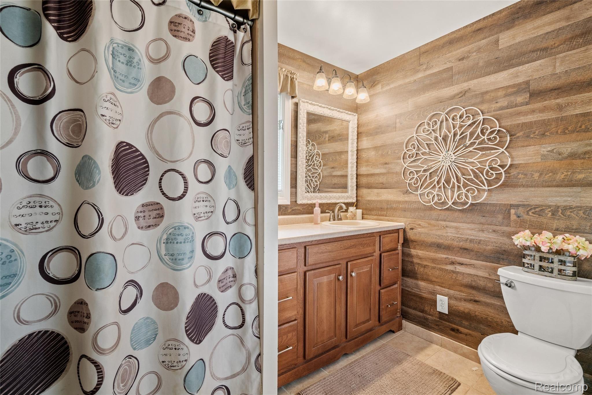 2447 Eastern Avenue Rochester, MI 48307 - Photo 21 of 41 Eastern-21.jpg