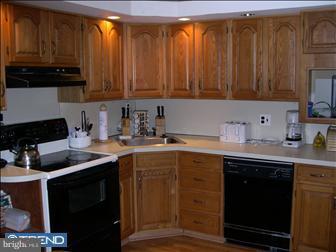 420 Tanner Road Hatboro, PA 19040 - Photo 3 of 6 Kitchen