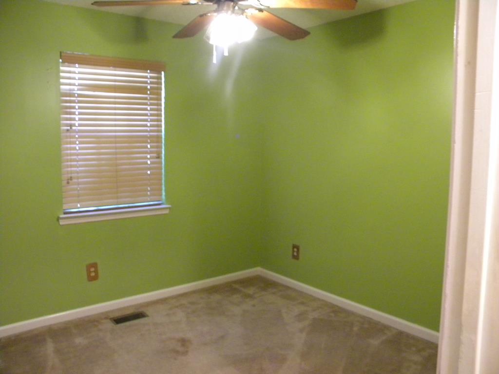 394 Three Notch Road Ringgold, GA 30736 - Photo 7 of 12 3 k 5