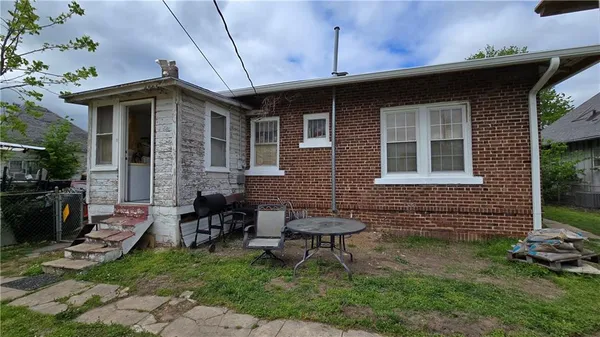 $90,000 | 411 West 2nd Street, Coffeyville, KS 67337