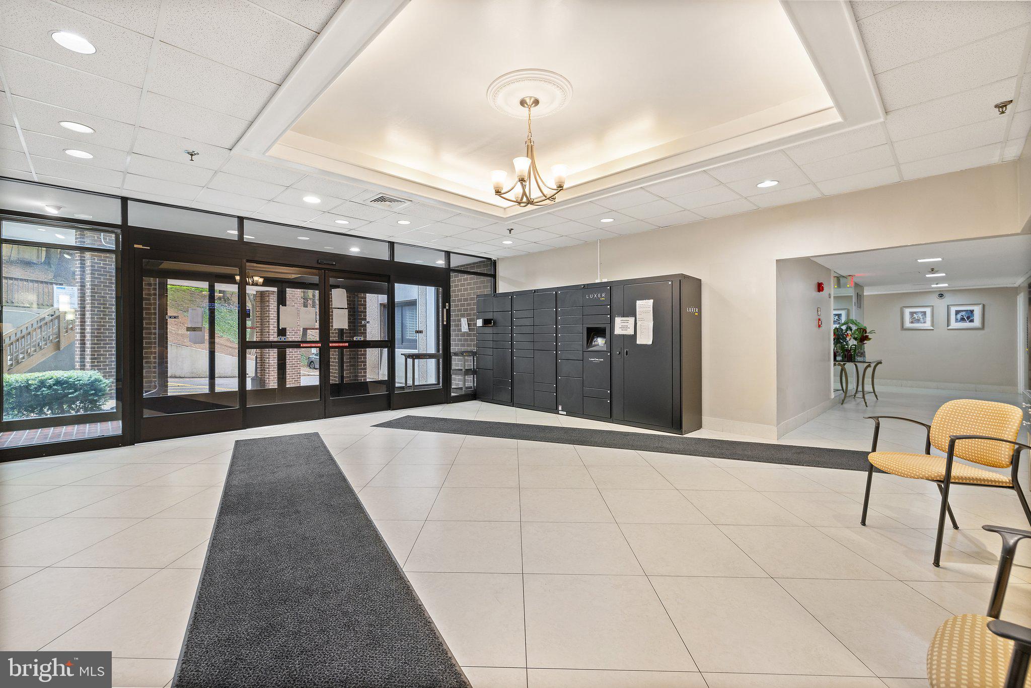 5911 Edsall Road, Unit 310 Alexandria, VA 22304 - Photo 5 of 34 Gallery Image 5
