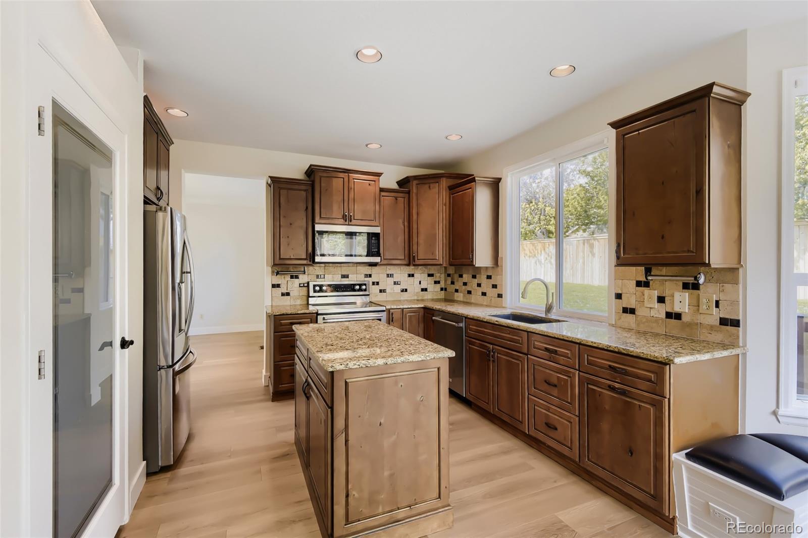 7005 Newhall Drive Highlands Ranch, CO 80130 - Photo 9 of 41