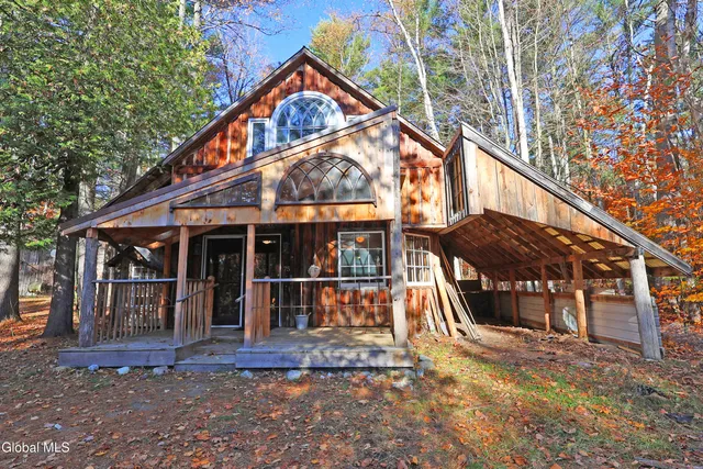 $399,000 | 75 Wood Thrush Way, Schroon Lake, NY 12870