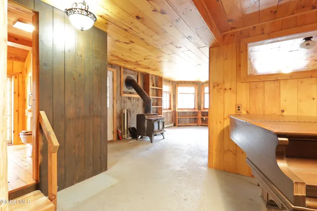 $399,000 | 75 Wood Thrush Way, Schroon Lake, NY 12870