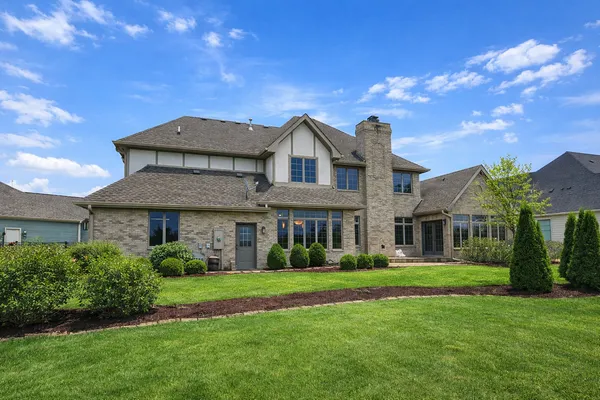 $790,000 | 2610 East Castlerock Drive, Urbana, IL 61802