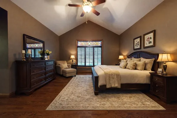 $790,000 | 2610 East Castlerock Drive, Urbana, IL 61802