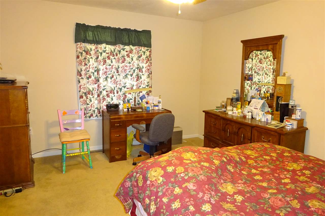 2815 Wabash Avenue Rochester, IN 46975 - Photo 13 of 32