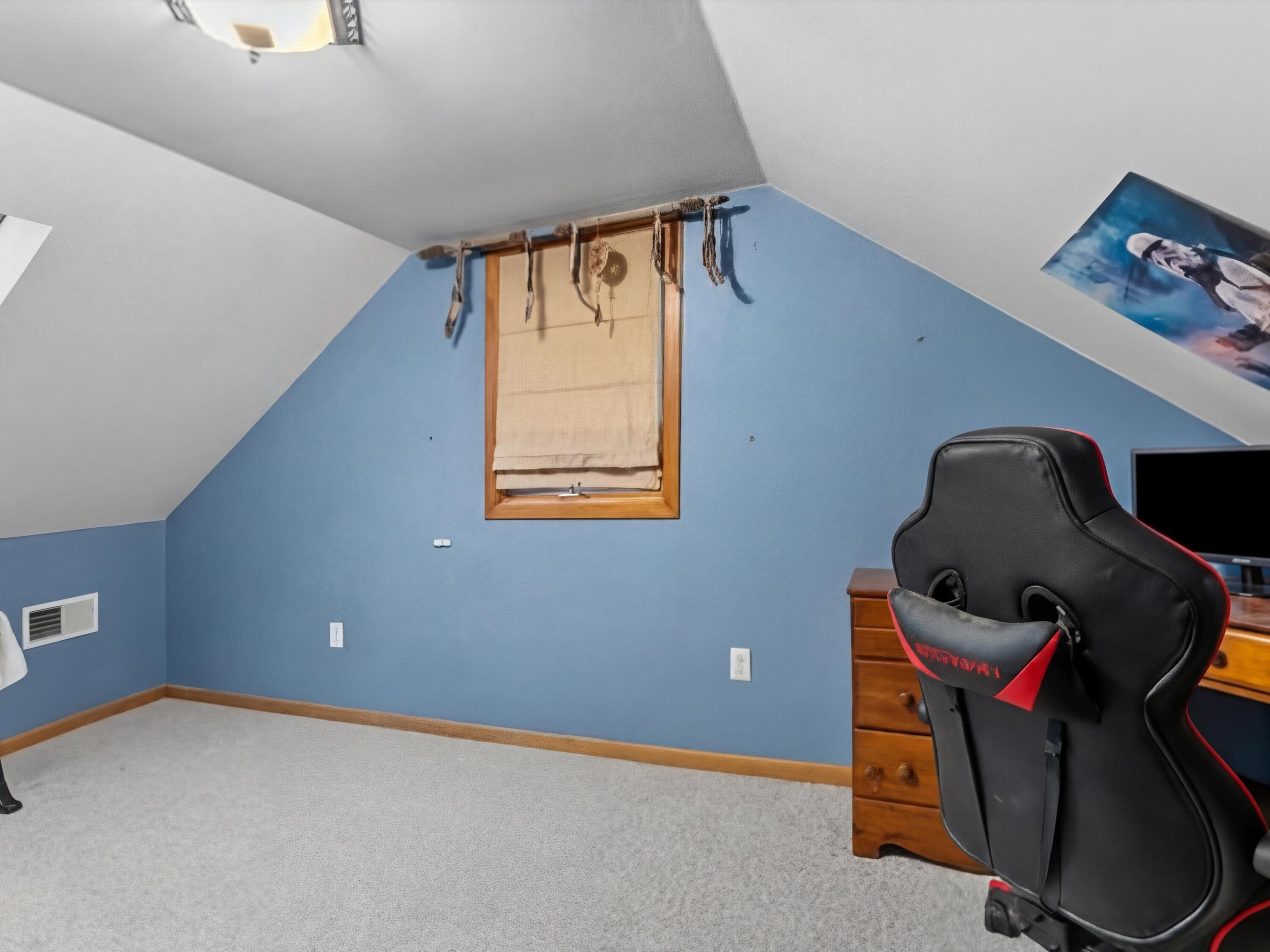 265 Lincoln Avenue Cleveland, WI 53015 - Photo 18 of 24 Upper BR 2 Edit to Remove Clutter